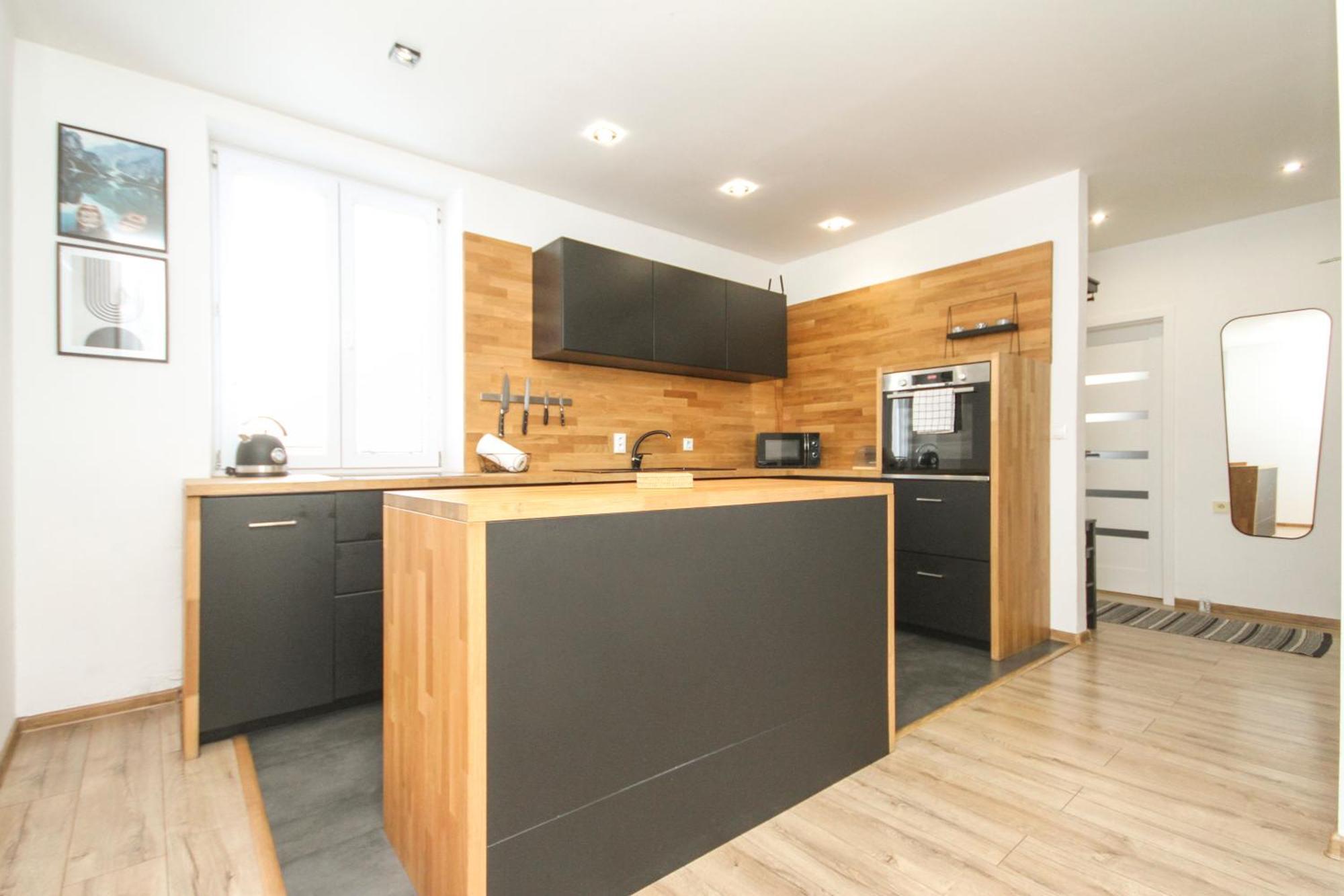 Apartman Vita Deluxe Trenčín Екстериор снимка